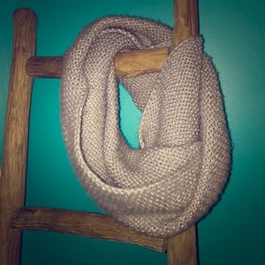 H&M knit infinity scarf